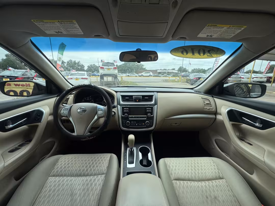 2016 Nissan Altima - 1N4AL3APXGC121450 - Image #17