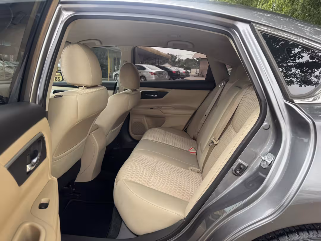 2016 Nissan Altima - 1N4AL3APXGC121450 - Image #12